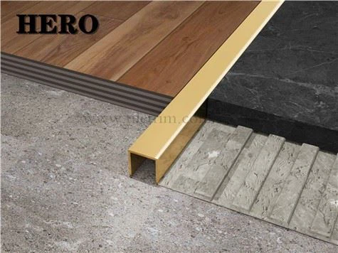 Skirtingo aukščio žalvario pereinamoji juostelė