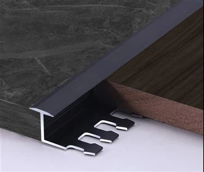 Šlifuota chromo plytelių apdaila