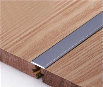 Grindų metalinio profilio krašto apdaila