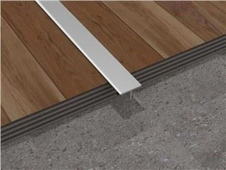 Plytelių grindų perėjimo apdaila