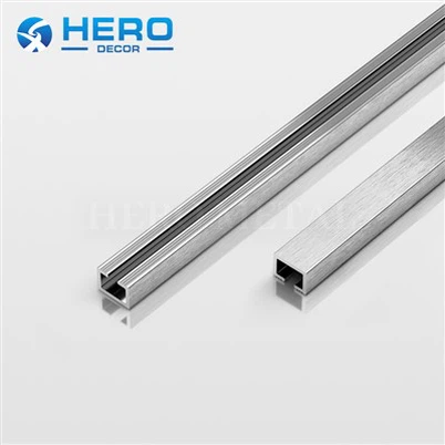 Aliuminio u formos apdaila